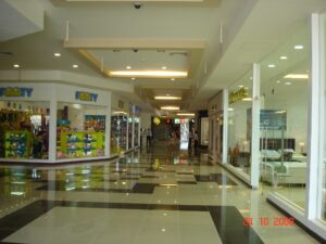 CENTENARIO SHOPPING - Bury Mayer Estudio de Arquitectura